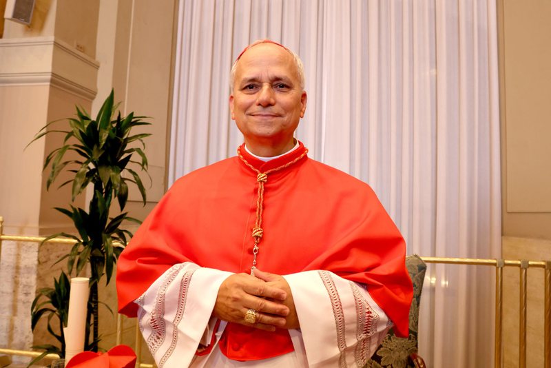 ZGJIDHET PAPA/ Kush është Kardinali Robert Prevost, i pari papë amerikan në histori