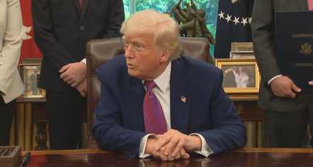 THIRRJE PUTINIT DHE ZELENSKYT/ Trump: Mbylleni këtë luftë të çmendur