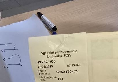 NDODH NË ELBASAN/ Fotografoi fletën gjatë votimit, shoqërohet në polici 56-vjeçarja që u denoncua nga kandidati i PD
