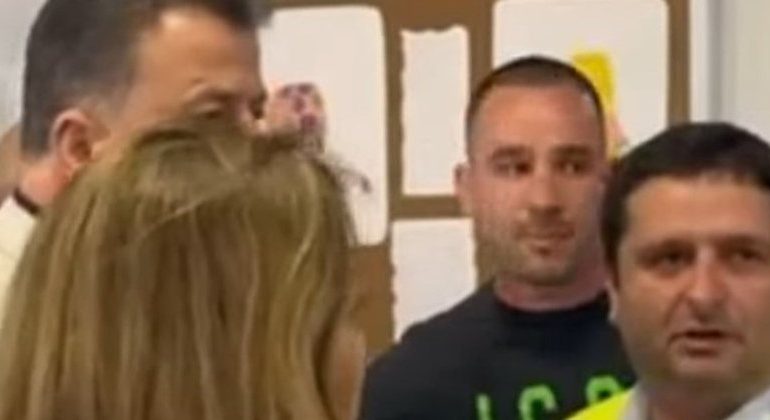 PËRPLASJA FIZIKE ME MBËSHTETËSIT E PS/ Reagon Flamur Noka: Më procedojnë mua, sepse preka interesat e mafies së pushtetit
