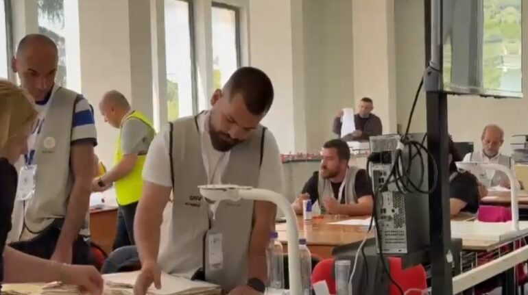 QARKU I FIERIT/ Përfundon numërimi në bashkinë Divjakë, PS kryeson me diferencë 6500 vota ndaj PD