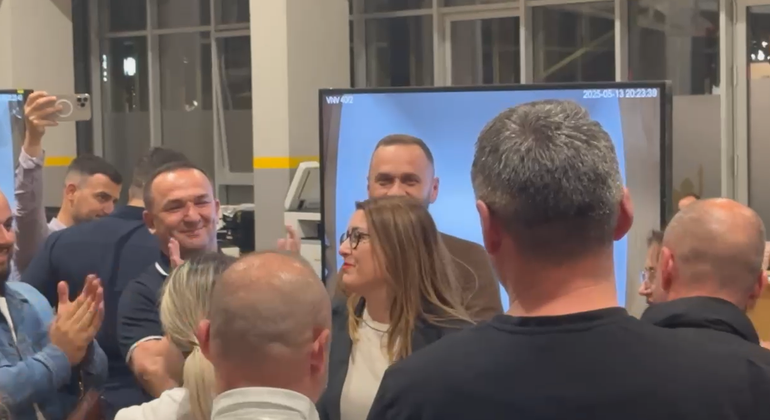 ZGJEDHJET 2025/ Përfundon numërimi i votave në njësinë 9 në Tiranë, PS fiton dhe feston
