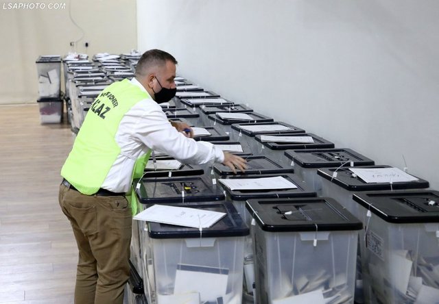 VOTA E DIASPORËS/ Numërohen 94 896 zarfe me fletëvotimi nga jashtë, PS vijon kryesimin