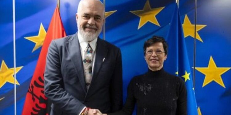 REZULTATI I ZGJEDHJEVE/ Marta Kos uron Ramën: Momenti për zgjerimin e Bashkimit Europian është real