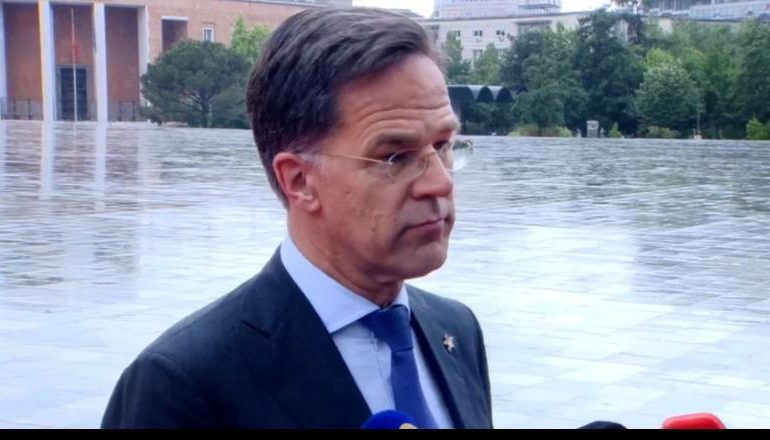 SAMITI/ Rutte: Putin gaboi duke dërguar delegacion të nivelit të ulët në Turqi, s’do të marrë më asnjë kilometër të Ukrainës