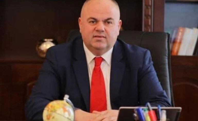 LIROHET SAFET GJICI/ Ish-kryebashkiaku i Kukësit lë qelinë për shkak të gjendjes së rënduar shëndetësore
