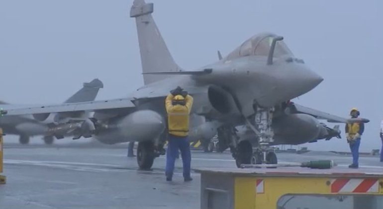 MILIARDA EURO KREDI PËR AVIONËT RAFALE/ Serbia po armatoset kundër NATO me paratë europiane