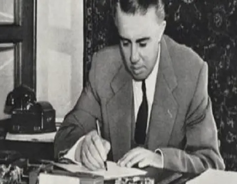 DOSSIER/ Dëshmia e rrallë e Fatbardh Kupit: Në vitin 1943, Enver Hoxha shkruante me entuziazëm në buletinet e luftës se askush s’mund të nënshtrojë…