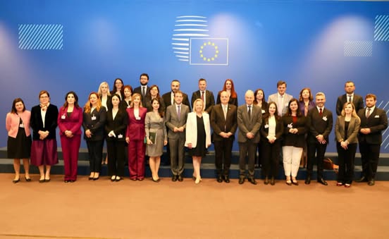 ÇELEN NEGOCIATAT PËR 8 KAPITUJ/ Rama: Ritëm i lartë që tregon përparimin e Shqipërisë dhe mbështetjen e BE-së