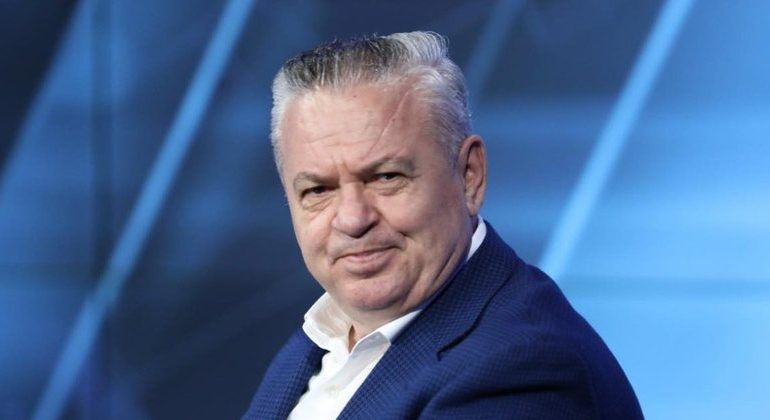 I TRETI MË I VOTUARI NGA DIASPORA E PD/ Reagon Murrizi, ironizon kolegët: S’ua fishkëlleu asnjë votues, delirantët mendonin se…