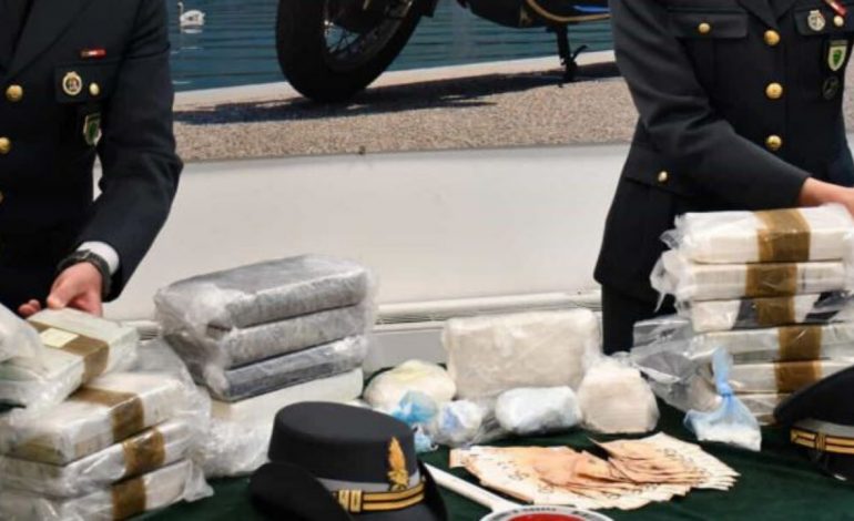 ARRESTOHET SHQIPTARI NË ITALI/ Policia i gjen drogë me vlerë 14 milionë euro në banesë