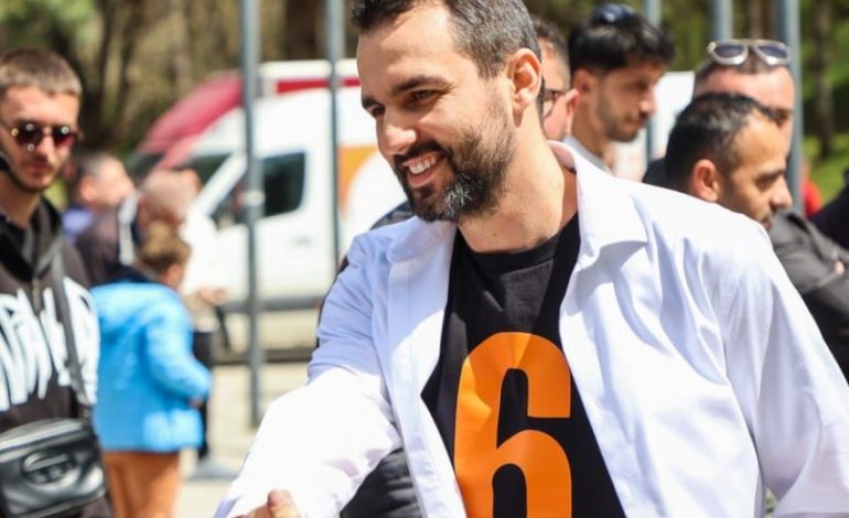 “NA ËSHTË PREKUR VOTA”/ Adriatik Lapaj kërkon rinumërim në qarqet Fier dhe Vlorë: Ja çfarë tregojnë pamjet filmike