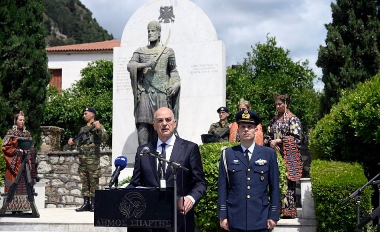 PARALAJMËRON ministri grek i mbrojtjes: SAFE mund të jetë një “derë e pasme” për aspiratat turke