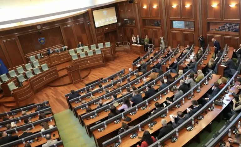 PALËT NUK NDRYSHOJNË QËNDRIM/ Kuvendi i Kosovës nuk konstituohet as pas tentativës së 23-të