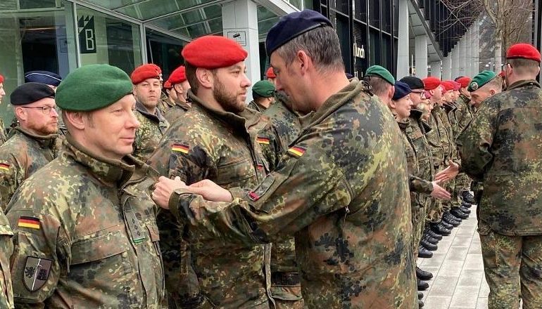 FRIKË NGA RUSIA? NATO kërkon 40,000 ushtarë shtesë nga Gjermania
