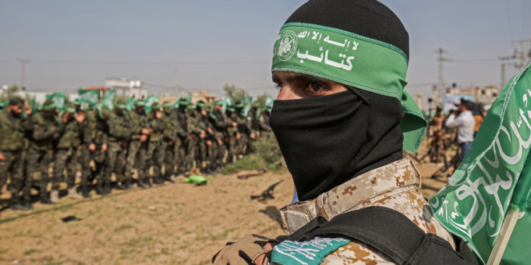 HAMAS JEP DRITËN JESHILE PËR ARMËPUSHIM: Do të lirojmë 10 pengje dhe 18 trupa në këmbim të të burgosurve