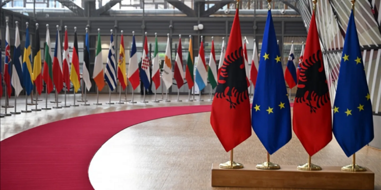SHQIPËRI-BE/ Hapet të enjten në Bruksel grupkapitulli i tretë! Mblidhet konferenca e pestë ndërqeveritar