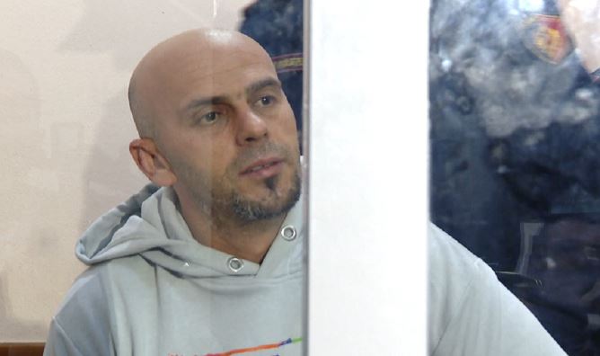 VRASËSI SERIAL I GRAVE/ Dan Hutra dënohet me 3 burgime të përjetshme