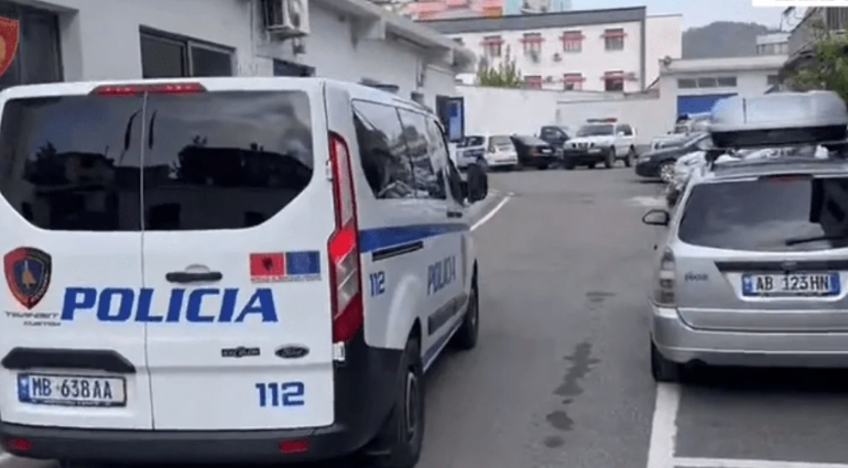 FALIMENTONIN FASONERITË PËR TË SHMANGUR TATIMET/ 3 në burg, 1 arrest shtëpie! Sekuestrohen 7 subjektet e 12 llogari bankare