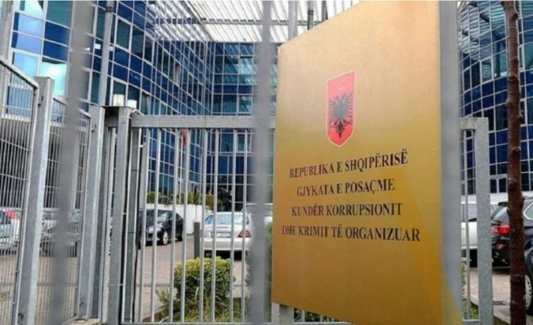 “DO TË FUS DJALIN NË PUNË SI INSPEKTOR…”/ Premtoi punësim kundrejt parave, dënohet Dritan Lleshi