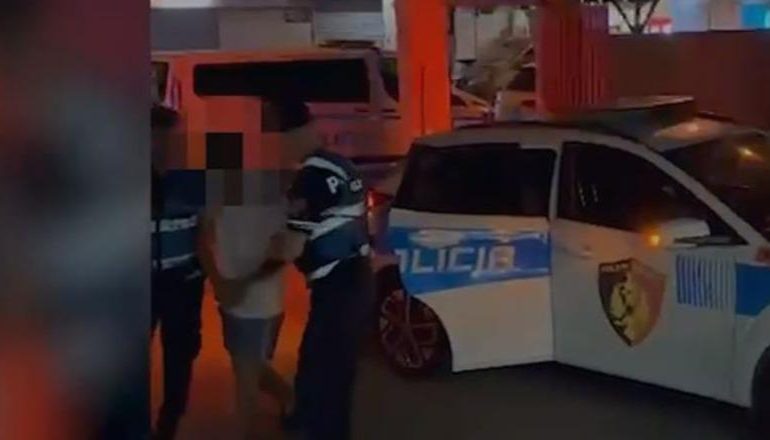 E PËSON KEQ I RIU NË DURRËS/ Kapet në flagrancë teksa tentonte të vidhte në një banesë, arrestohet 35-vjeçari
