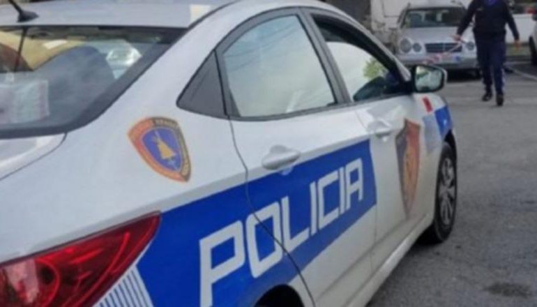DETAJET E PARA/ Shpërthim me lëndë plasëse në hyrjen e një dyqani në Krujë! Pronari i përfshirë në… (EMRI)