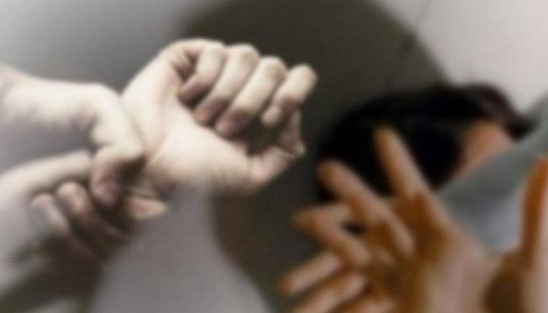 E RËNDË/ Dyshohet se abuzuan seksualisht me një 38-vjeçare, 2 të arrestuar në Tiranë