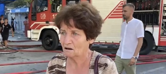ZJARRI NË TREGUN NË DURRËS/ Tregtarja: Duhet të ishin futur brenda ta shuanin, malli na u bë shkrumb