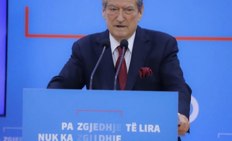 SEANCA E PARË NË GJYKATËN E POSAÇME/ Reagon Berisha: Fund e krye piramidë mashtrimi
