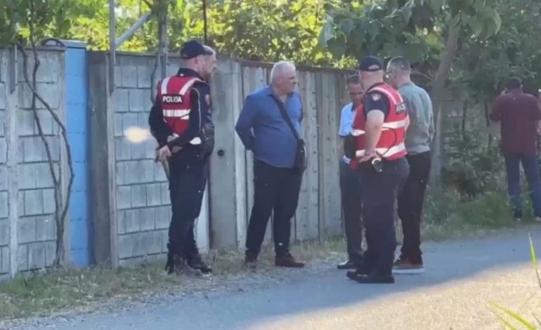 U VRA ME ARMË NË OBORRIN E SHTËPISË/ Kush është viktima nga Lezha, tre vite më parë i ekzekutuan vëllanë! Dyshohet hakmarrje