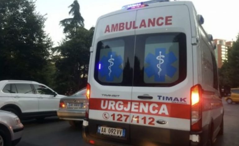DETAJET E PARA/ Plagosje me armë zjarri në Tiranë, lëndohet i mituri