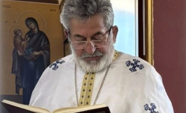 E TRISHTË! Pësoi dëmtime në kokë dhe trup pasi u rrëzua nga çatia e kishës, ndahet nga jeta prifti Kristaq Viso