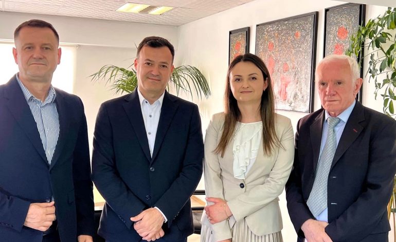 MARRËVESHJA/ QKB dhe IEF, ofrojnë pa pagesë platformën digjitale SmartFin