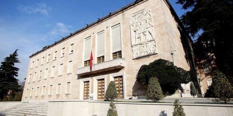 VENDIMI/ Qeveria miraton Programin Kombëtar të Punës, trajnim çdo vit i 600 të rinjve, 250 punësohen