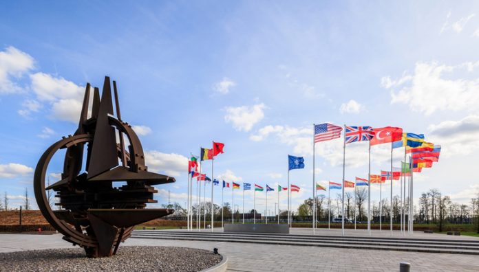 SYNOHET FORCIMI I MBROJTJES AJRORE/ NATO bie dakord për programin më të madh të armatimit që nga Lufta e Ftohtë