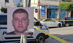 SIGURUAN AUTOMJETET PËR VRASJEN E ERMIR DEDJAS/ Gjykata vendos “arrest me burg” për dy personat e ndaluar