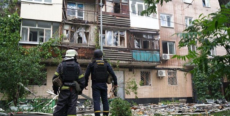LUFTA NË UKRAINË/ Rusia vazhdon bombardimet, mbi 40 shpërthime në Kharkiv, sulme edhe në Kherson