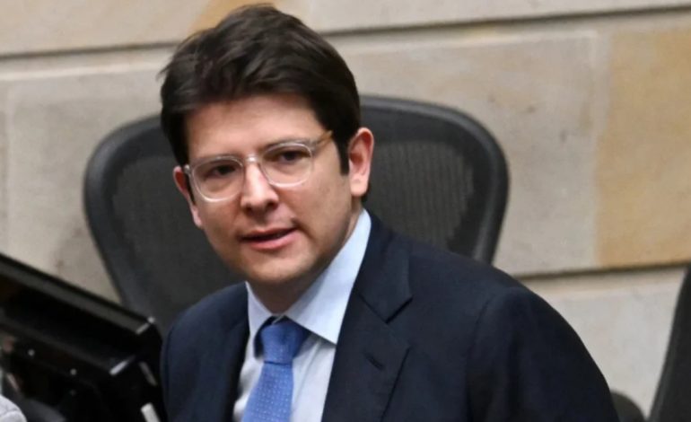 KOLUMBIA NË ALARM/ Plagoset me armë zjarri kandidati për president, Miguel Uribe në gjendje kritike për jetën