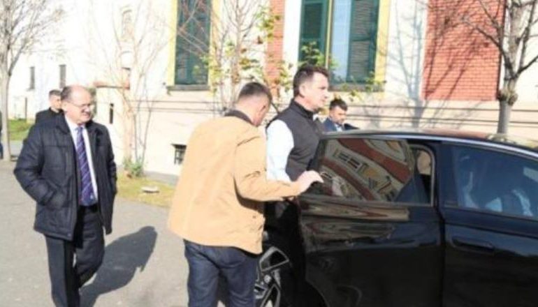 VELIAJ KËRKON LIRIMIN NGA BURGU/ Apeli i GJKKO shqyrton nesër kërkesën për ndryshimin e masës së sigurisë