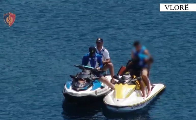 POLICIA KUFITARE KONTROLLE INTESIVE/ Bllokohen 41 mjete lundruese, masa ndaj shkelësve të rregullave detare