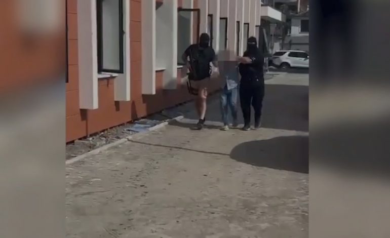 EMRI/ I dënuar për krime seksuale, arrestohet në Elbasan 50-vjeçari i rrezikshëm