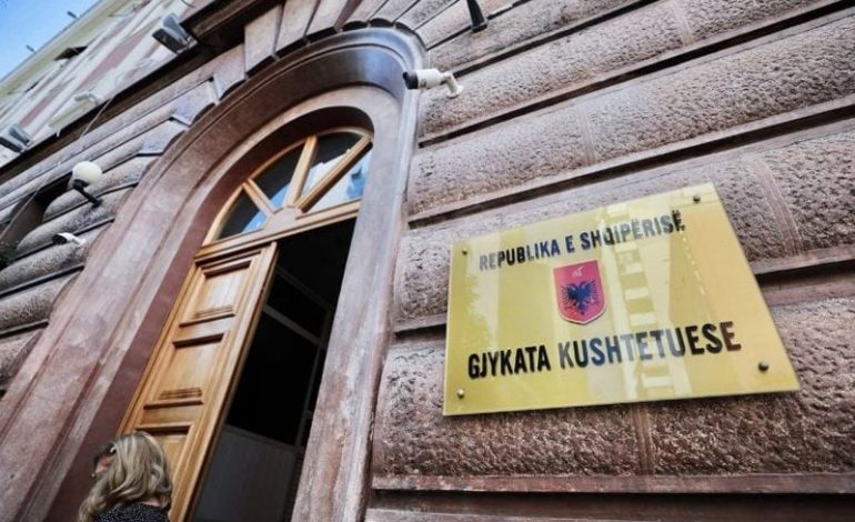 GJYQTARËT KËRKUAN RRITJE PAGE/ Kushtetuesja reagon pas deklaratës së Ramës: Nuk ndikohemi, jemi të pavarur në vendime