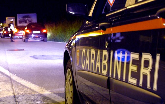 MBI 1 KG DROGË TË FSHEHUR NË MAKINË/ Policia italiane arreston 49-vjeçarin shqiptar. Sekuestrohen mijëra euro të gjetur në banesë