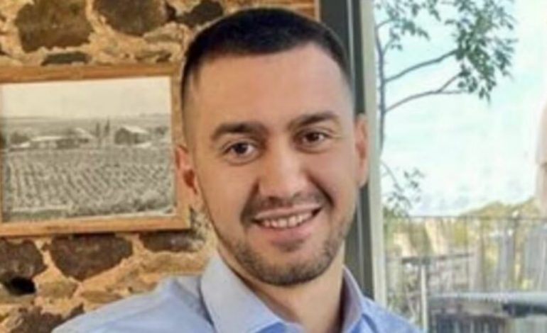 E RËNDË/ Skuadra e tij po e priste të luante, futbollisti shqiptar vetëhidhet nga kati i tetë