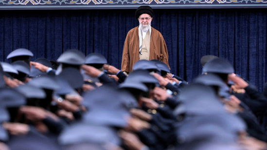 FRIKA SE DO TË ZBULOHET/ Khamenei i delegon disa nga kompetencat Këshillit Suprem të Gardës Revolucionare