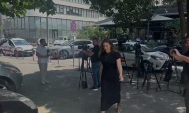 NËN MASËN “DERYRIM PARAQITJE”/ Ajola Xoxa mbërrin në SPAK