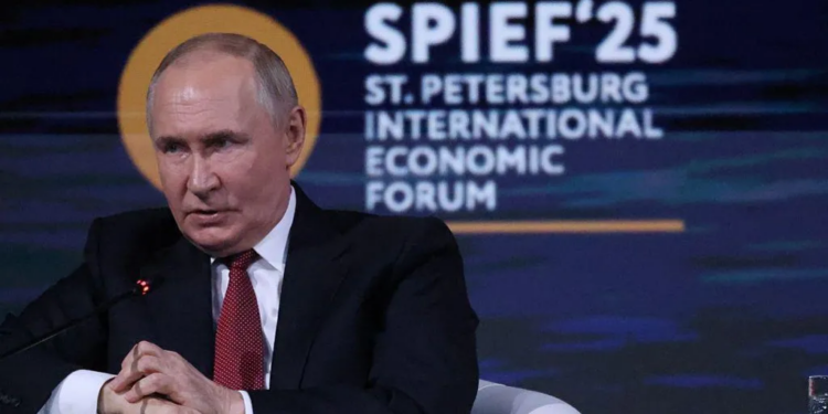 FORUMI EKONOMIK/ Putin: Ku shkel këmbë ruse, aty është toka jonë