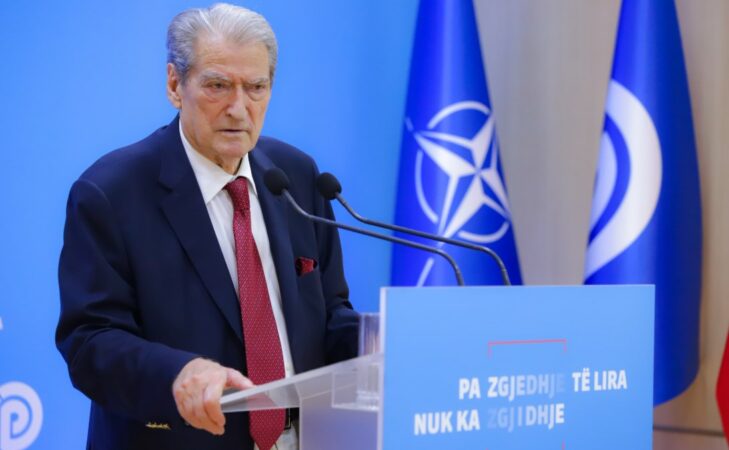 ZGJATJA E HETIMEVE NDAJ METËS/ Berisha: Presidenti i PL është në burg pa fakt penal, po shkelen konventat ndërkombëtare të të drejtave të njeriut