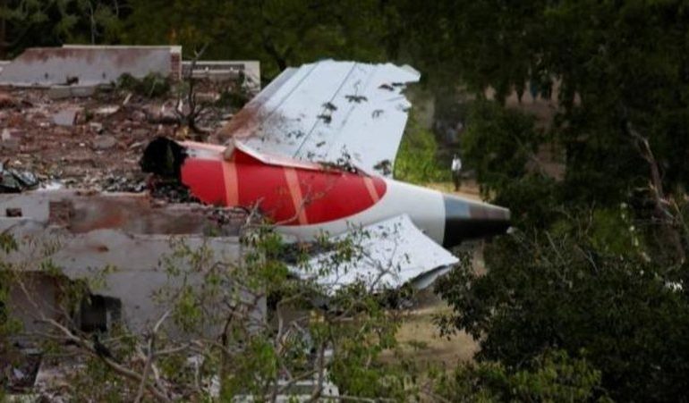 RRËZIMI I AVIONIT NË INDI/ Pilotët debatuan në kabinë, njëri e pyeti disa herë: Pse i fike motorët? Përgjigjja: Nuk isha unë