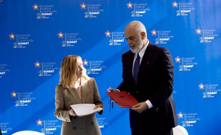 “LEHTËSI E MADHE”/ Hyn në zbatim marrëveshja në fushën e kontributeve shoqërore me Italinë